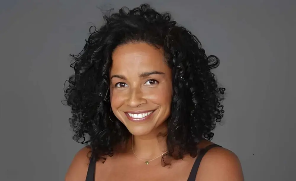 Maxine Sneed: Discover Tommy Chong's Former Wife and Actress Rae Dawn Chong's Mother - Biography - CelebsMagazine Maxine Sneed
