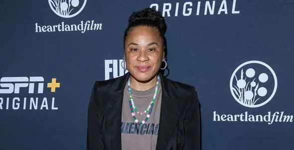 Is Dawn Staley Married? Exploring the Rumors and Celebrating a Legendary Coaching Partnership - Biography - CelebsMagazine Staley’s fiery leadership